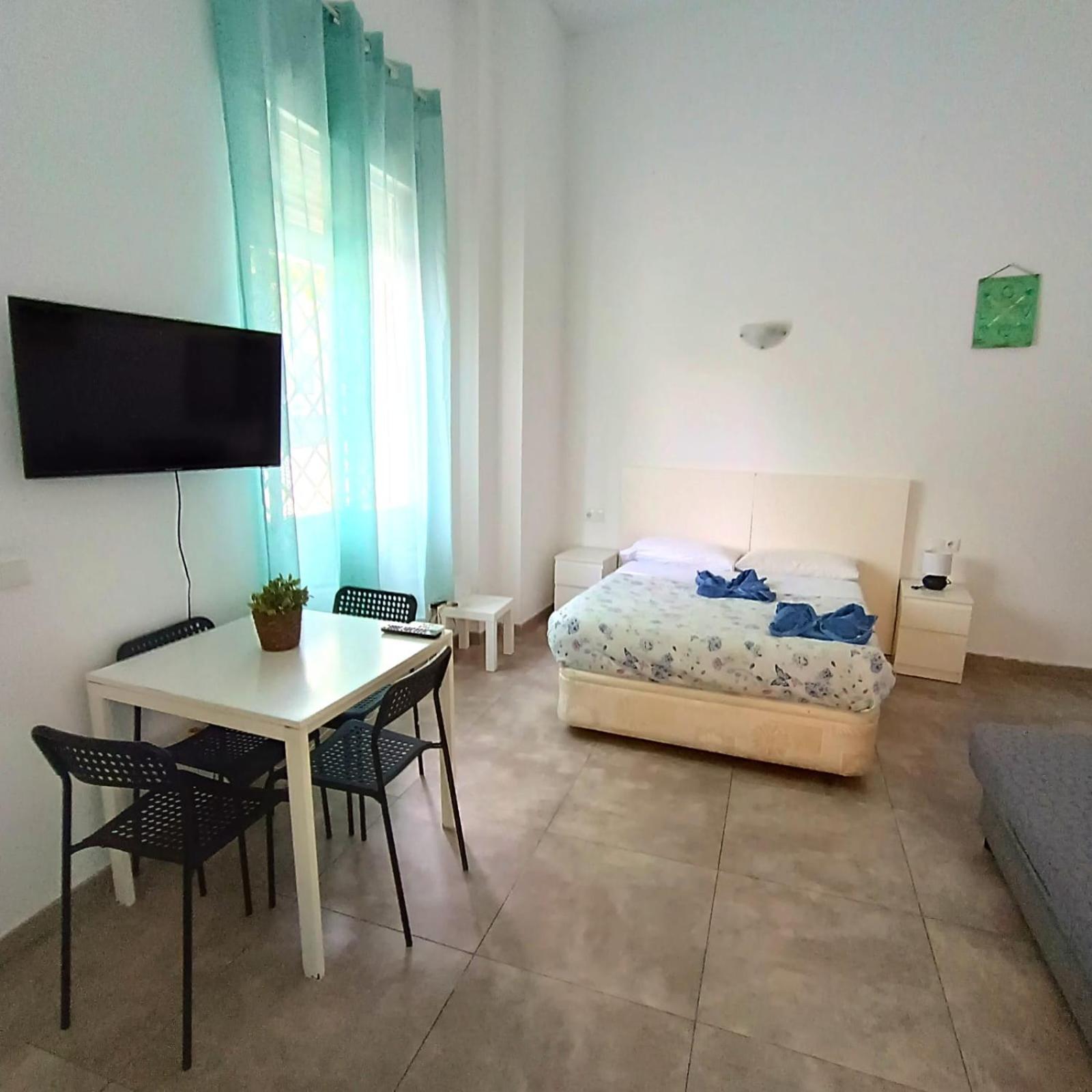 Terrazas De Capuchinos Apartamentos Málaga Exterior foto